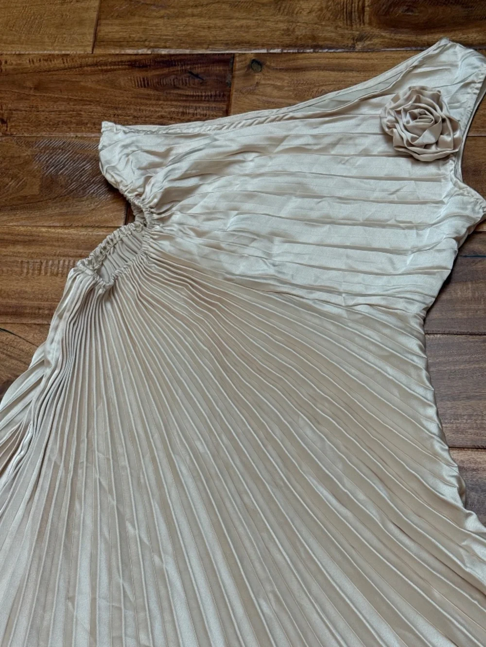 Champagne One Shoulder Pleated Dress 3D Rosette Size S/M